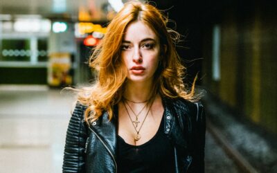 Ein Teil – unterschiedlicher Style: Lederjacke