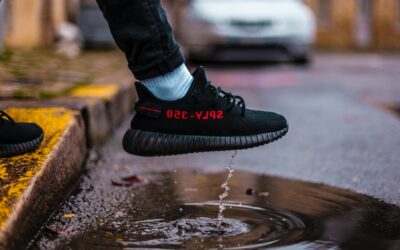 YEEZY Sneaker